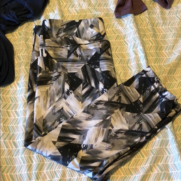 90 Degrees Workout Leggings - Picture 2 of 2